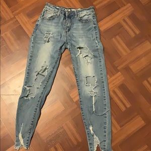 Super Distressed Jeans
